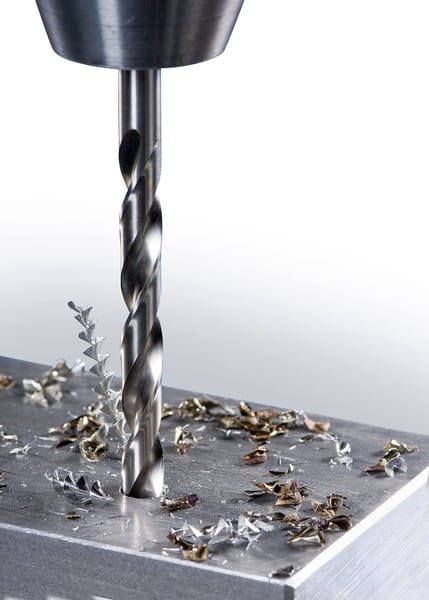 Wiertła do metalu i stali szlifowane precyzyjne w zestawie Alpen HSS Super DIN 338  - w użyciu