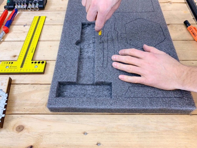 Pianka do wózków i szuflad narzędziowych 580x480 mm grafitowa LeanFoam - wycinanie kształtek