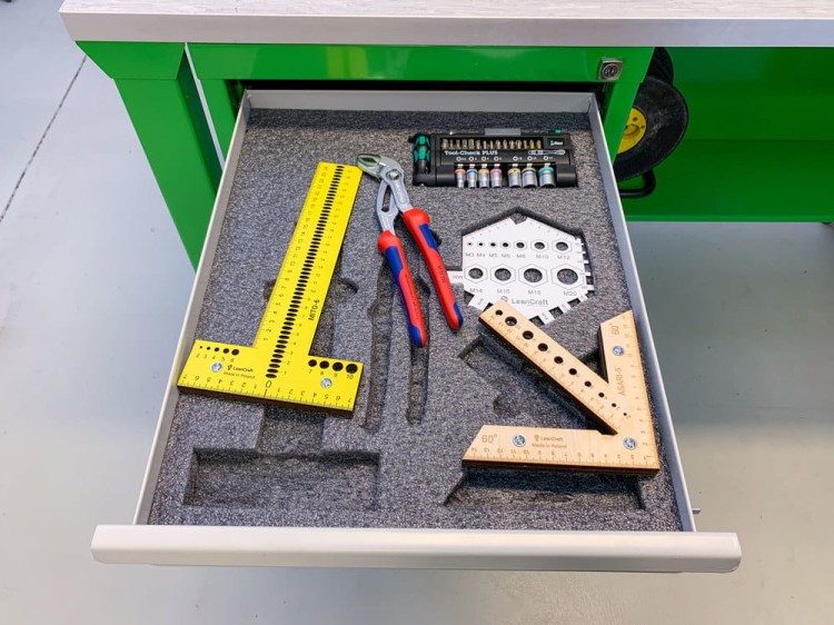 Pianka do wózków i szuflad narzędziowych 580x480 mm grafitowa LeanFoam  - przykładowe ułożenie