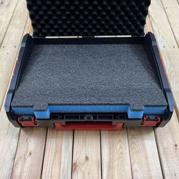 Pianka do walizki narzędziowej Milwaukee HD (Heavy Duty) LeanFoam -  ułożenie niebieskiej pianki