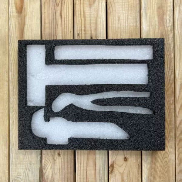 Pianka do skrzynki Qbrick System One Organizer LeanFoam - wycięte miejsce pod narzędzia w piance grafitowo białej  LeanFoam