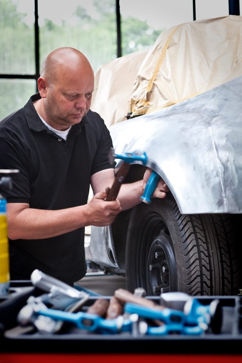 Młotek blacharski do wygładzania, formowania i wykańczania Picard 252/22 - w użyciu 1