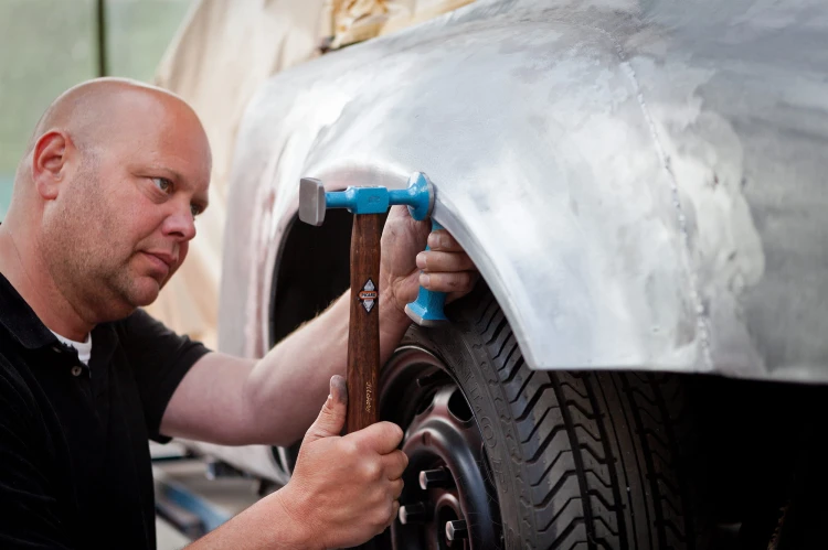 Młotek blacharski dwustronny Picard 252/22 K - w użyciu 2