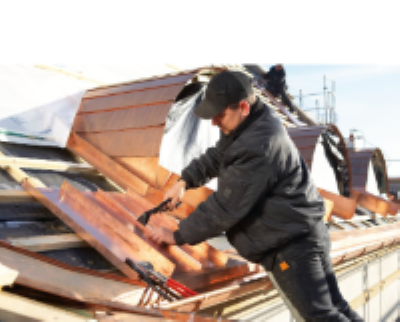 Kleszcze (szczypce) dekarskie do łączenia blachy Erdi D33/34/35 - w użyciu