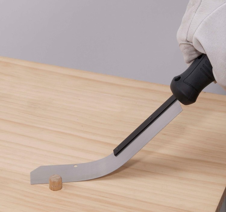 Piła japońska z wymiennym brzeszczotem do cięcia wzdłużnego GT Tajima - w użyciu