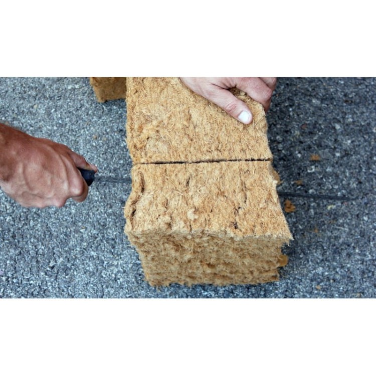 Nóż do cięcia wełny mineralnej oraz innych materiałów izolacyjnych 420 mm Edma - podczas pracy 1