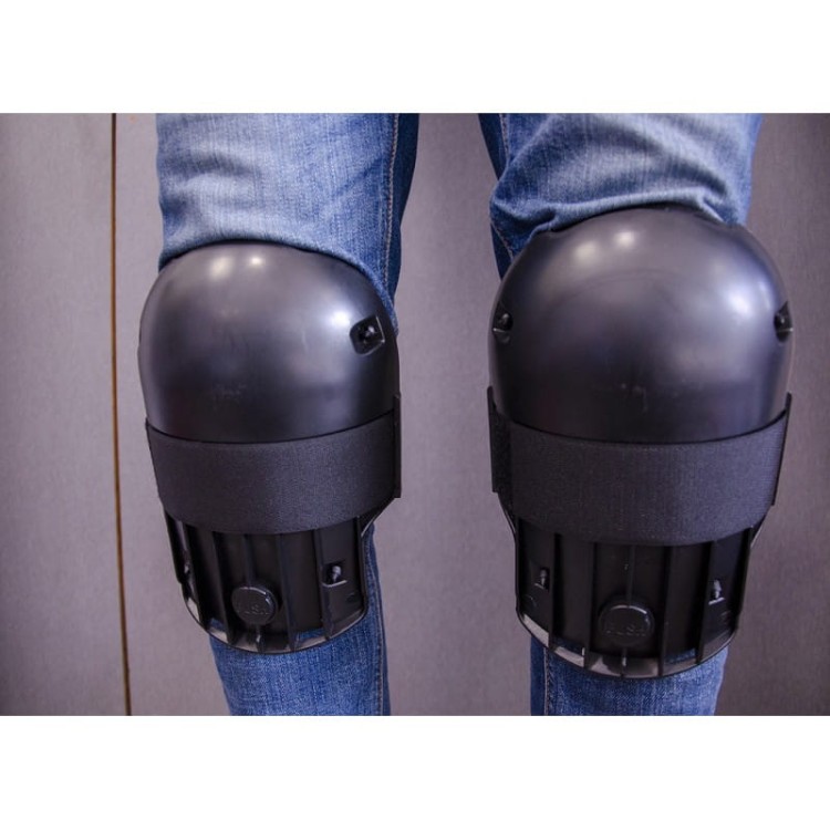 Nakolanniki na kółkach dla glazurnika Edma - w użyciu 2