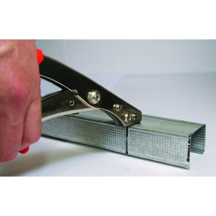 Nożyce wycinakowe do blachy Edma  - w użyciu