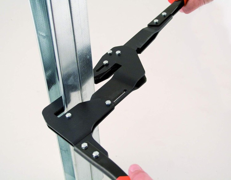 Zaciskarka do profili podwójnych CRIMP Duo Back Edma 160455 - podczas pracy