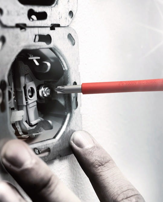 Wkrętaki (śrubokręty) izolowane w zestaweia 160 i/162 i/167 i/9 Kraftform Seria 100; 9 części Wera -  Do wkrętów o profilu PlusMinus