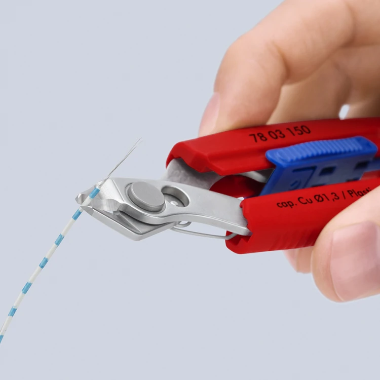 Szczypce Slim Knips do precyzyjnych prac mechanicznych Knipex 78 03 150 - w użyciu1