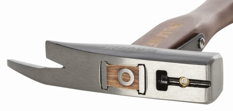 Młotek ciesielsko-dekarski z magnesem Montero D023-0600 - 2