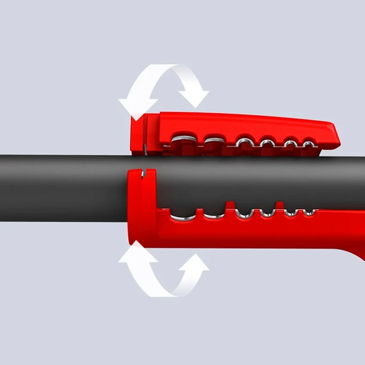 Ściągacz izolacji zewnętrznej z przewodów okrągłych śr. 12–28 mm ErgoStrip XL Knipex 16 95 11 - w użyciu 6