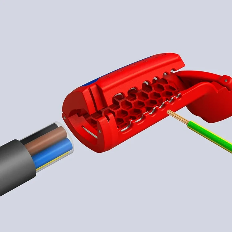 Ściągacz izolacji zewnętrznej z przewodów okrągłych śr. 12–28 mm ErgoStrip XL Knipex 16 95 11 - w użyciu 17