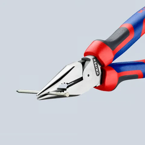 Szczypce (kombinerki) wielofunkcyjne uniwersalne ze szpiczastymi szczękami rękojeści Comfort 08 22 185 Knipex - w użyciu 4