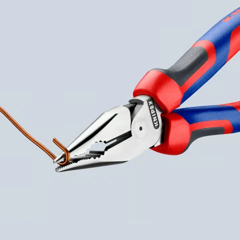 Szczypce (kombinerki) wielofunkcyjne uniwersalne ze szpiczastymi szczękami rękojeści Comfort 08 22 185 Knipex - w użyciu 6